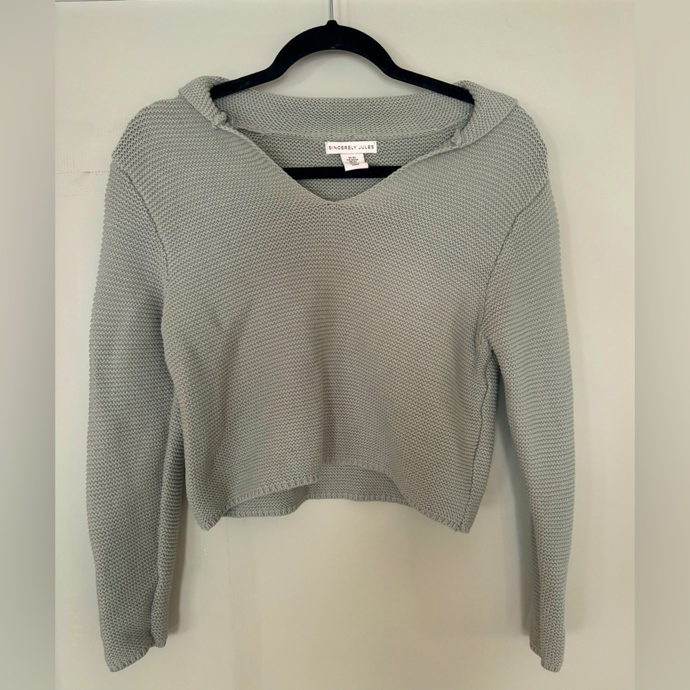 Crop sweater